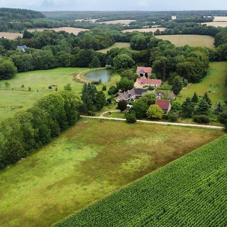 Les Anniquins Villa Ivoy-le-Pre Bagian luar foto