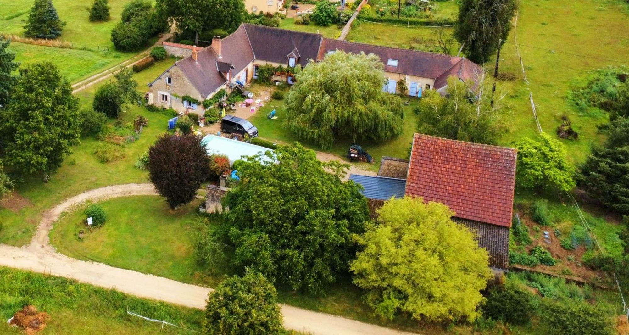 Les Anniquins Villa Ivoy-le-Pre Bagian luar foto