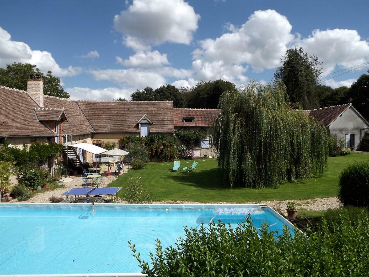 Les Anniquins Villa Ivoy-le-Pre Bagian luar foto
