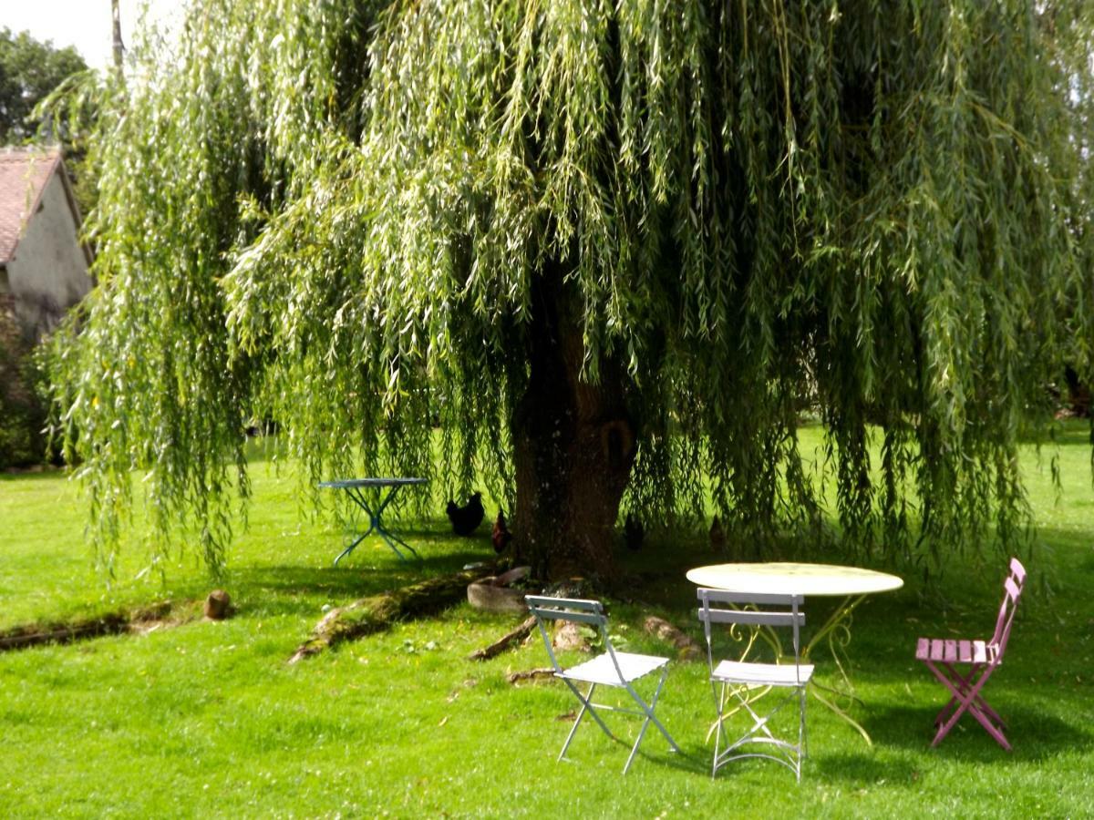 Les Anniquins Villa Ivoy-le-Pre Bagian luar foto
